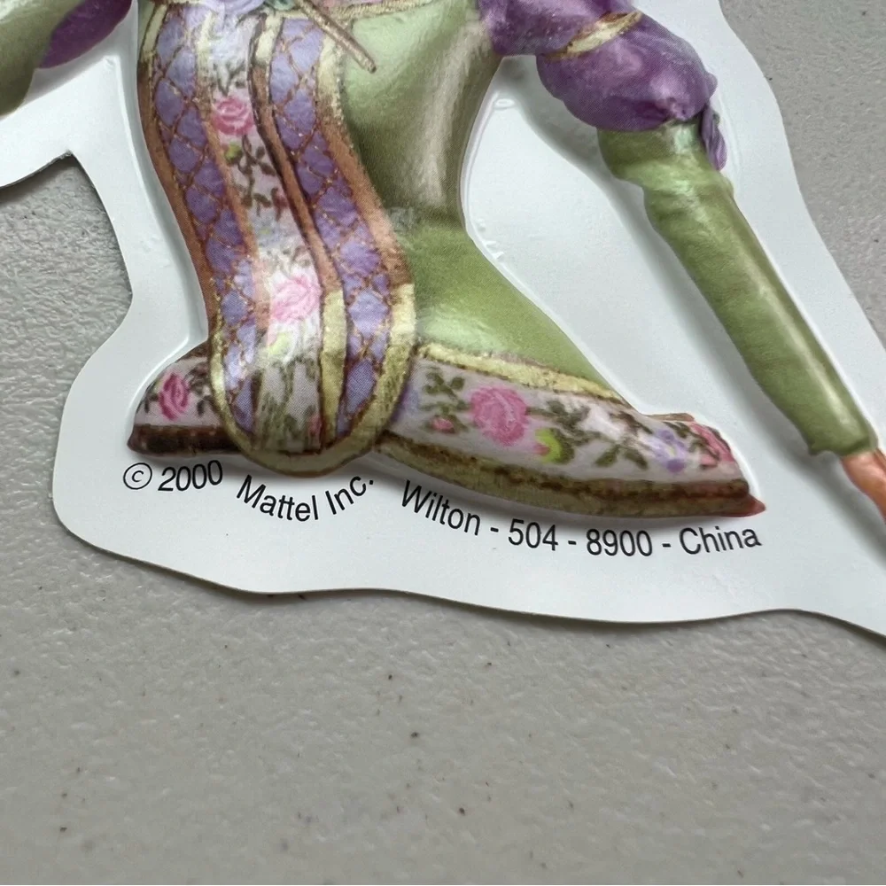 Wilton Vintage Barbie Cake Topper Flat